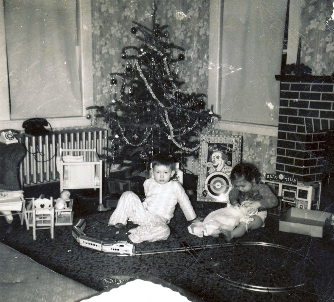 03-25 Red and Bonnie Christmas(2)